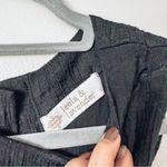 Elegant Black Sleeveless Top Photo 1