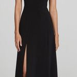 Halston Heritage HALSTON NAVI LUXE CREPE GOWN, Size 2,
$595.00 Photo 0