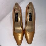 Stuart Weitzman Vintage Y2K 90s Old Money Yellow Gold Point Capped Toe Heels 7.5 Photo 2