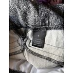 Investments Black & White Pull-On Cropped Pants - Size 6 Photo 3