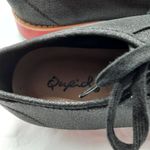 Qupid Shoes Women's Size 6 Black Metallic Low Top Lace Up Platform Photo 5