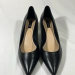 DKNY ELIE LEATHER WOMENS PUMPS W/GOLD TRIM 3” BLOCK HEEL SZ 10 BLACK NEW Photo 2