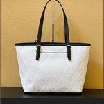 Michael Kors NYC Statue of Liberty MD Carryall Tote Photo 1