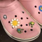 Crocs Classic pink  with various shoe charms dinosaurs daisies women’s size‎ 11 Photo 2
