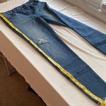 1822 Denim jeans button/zip closure tapered to ankle 5 pockets distressed Size 6 Photo 0