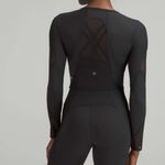 Lululemon NWT Mesh Panelled Training Long Sleeve Shirt
Black- Size 8 Photo 1