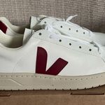 VEJA Madewell + Vegan Leather Urca Sneakers in White Marsala Photo 3