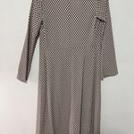 H&M checkered long sleeve wrap dress Photo 3