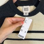 BDG ✨  Sloan Sweater Tee Gray Cream Medium NWT Photo 4