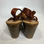 Born Catalina platform heeled sandals brown leather womens size 8 casual classic Photo 3