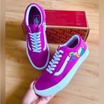 Vans Old Skool Shoe Suede Floral
Fuchsia Women's Size 8.5 US
VNOA4BV5TPK Photo 1