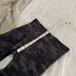 Spanx Women’s Small Look at Me Now Seamless Camo Leggings Photo 6