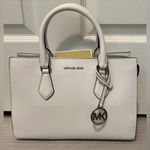 Michael Kors  Sheila Medium Satchel Photo 0