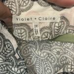 Violet+Claire Gray Pink Black Crochet Floral Design Top Size 2X V-Neck 3/4 Slv Photo 2