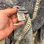 Entro  Antique Blue and White Floral Lace Trim Boho Top women’s size‎ Small Photo 6