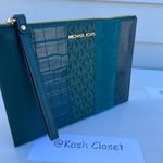 Michael Kors MK JST XL Zip Clutch Wristlet - Racing Green Photo 0