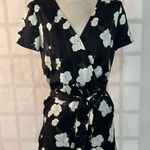 Club Monaco zemphira black silk floral romper size 00 Photo 2