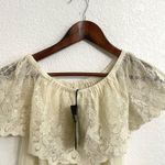 Chaser NWT  Womens Shirt Blouse Beige Lace Scalloped Hem Size Medium Photo 2