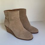 Lucky Brand  Suede Ankle Boots Wedge Heel Taupe Beige Women’s Size 7.5M Booties Photo 3
