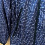 Nike Women’s Rain Jacket Photo 4