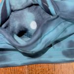 Lululemon Size 8 Blue And A Light Blue Excellent Condition Photo 4