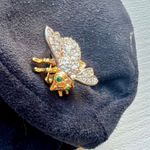 Joan Rivers  bee pin brooch gold tone green eyes rhinestones Photo 10