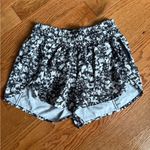 Lululemon athletica Women's Tracker Short V - Black and White Photo 2