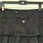 Lululemon  athletica Black Camouflage Mini Skirt Size 4 R Photo 3