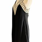 Black Swing Dress Embroidered V Photo 7