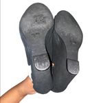 joe's jeans  Wedged Heel Strapped Sandal Black with grey/burgundy size 9.5 Photo 3