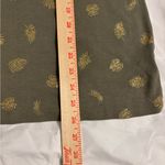 Karen Scott 🌿 Plus 2X Gold Leaf Print Henley Top Olive Green 3/4 Sleeve Photo 4