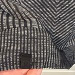 Lululemon  Restless Tight Knit Pullover Heather Black/ Charcoal Grey Size 6 Photo 6