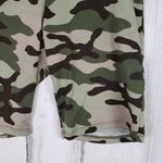 Le lis NWT Olive Green Camo Camouflage Fitted Biker Athletic Shorts Women's Photo 3