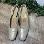 Salvatore Ferragamo pearl-colored slingback mirrored block heel Ladies Sz 7 Photo 4