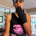 Givenchy Logo Cuff Wool Gloves black and purple Photo 7