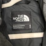 The North Face 🧥  Harway Insulated Parka – Women’s M – Gray – EUC ❄️ Photo 11