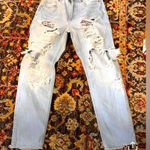 American Eagle  Distressed Boyfriend Jeans Size 6 Photo 0