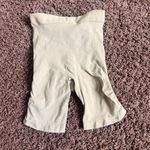 SKIMS Everyday Sculpt Shorts Mid Thigh Underwear Shapewear Size Small Beige NEW Photo 0