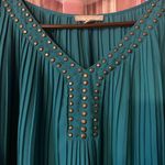 Woman Within Blouse Photo 3