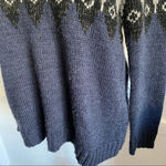 American Eagle - Wool Blend Navy Cream Sweater Photo 3