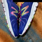 New Balance  690 v3 Speed Ride Running Shoes Size 7 Blue Pink Photo 2