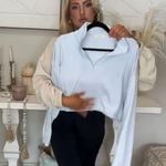 These Three Boutique Pullover Photo 1