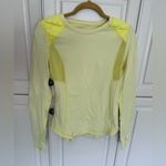 Lululemon Women's Ice Queen Long Sleeve Stripe Top Size 6 Yellow Athletic Comfy Photo 1