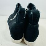 Steve Madden  Womens Sz 8,5M Black Suede Hidden Wedge Boots Sneakers Shoes Photo 3