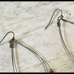 Silver tone Wire teardrop beaded earrings Photo 6