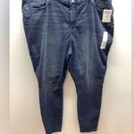 Levi's Signature Gold Size 26M Levi Strauss Totally Shaping Skinny Jeans. New Photo 1