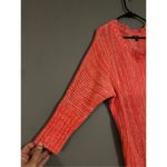 EXPRESS  Pink Wool Knit 3/4 Sleeve Scoop Neck Sweater Size Medium Photo 2