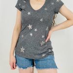 Michael Stars  boho v-neck star printed tee in gray / silver size s Photo 6