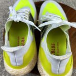 Adidas ultraboost women’s size 9.5 Photo 6