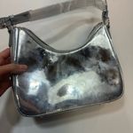 8 Other Reasons It Girl Shoulder Bag in Silver Photo 2